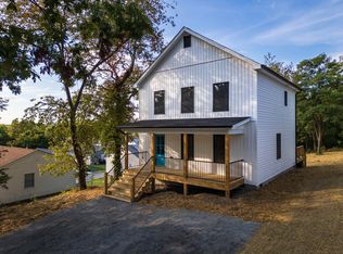 822 Maryland Ave, Waynesboro, VA 22980