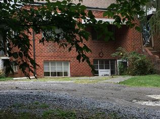1693 Milligan Hwy #B, Johnson City, TN 37601