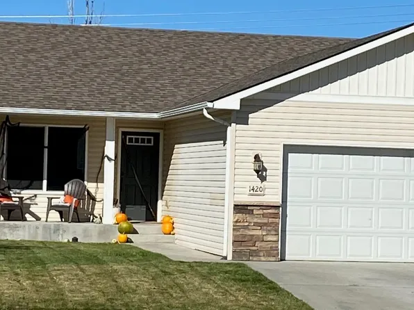 1420 SW Lost Trail Dr, Pullman, WA 99163