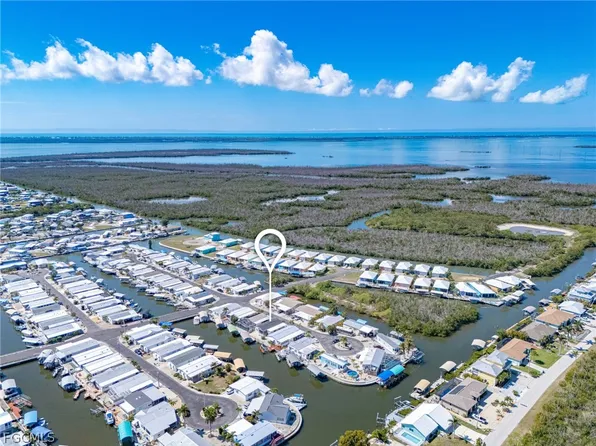 3098 Sloop Ln, Saint James City, FL 33956