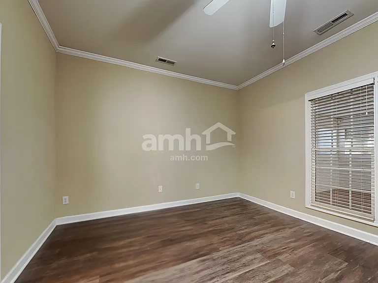 1268 Beaverton Trl — Photo 10