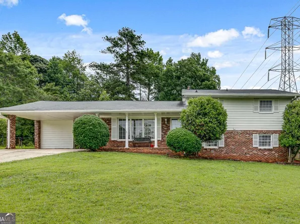 5440 Huron Dr, Lake City, GA 30260