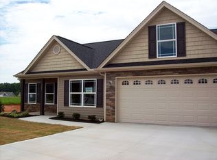 323 Hayfield Ct, Boiling Springs, SC 29316