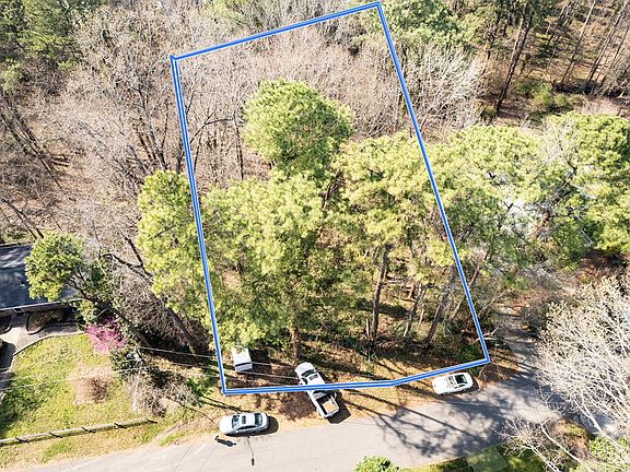 3rd image of 4017 Balsam Dr #99