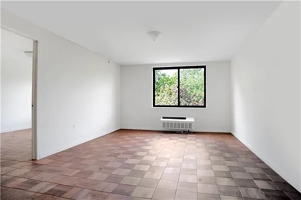 Rented by Park River | media 6