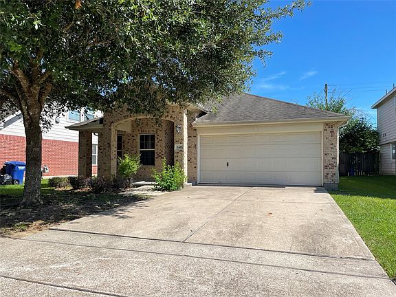 3rd image of 5426 Rio Dr