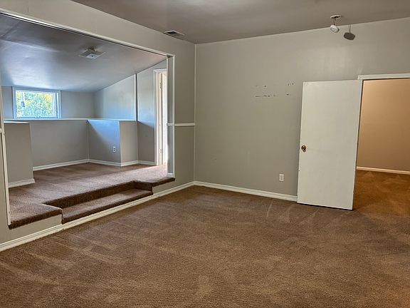 3rd image of 801 Central Ave Unit 4