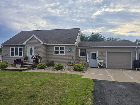 314 Washington St, Elgin, IA 52141