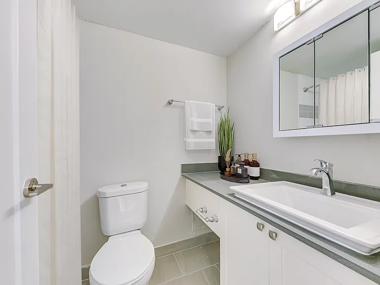 41 Speers Rd — Photo 5