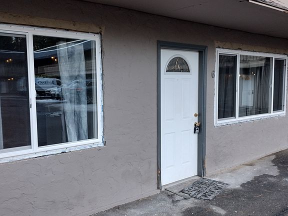3rd image of 1223 Bonanza Ave APT 6