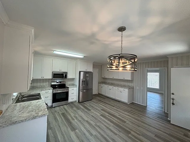 3 bed, 2182 sqft, $2,000 — Photo 3