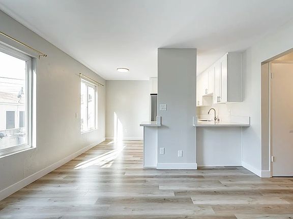 2nd image of 4152 Mississippi St APT 2