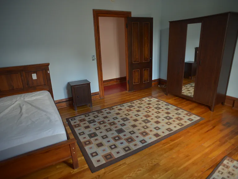 420 W Court St — Photo 10