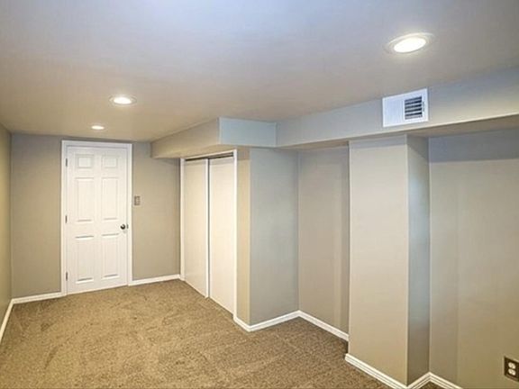 4th image of 2637 E Barbey Dr