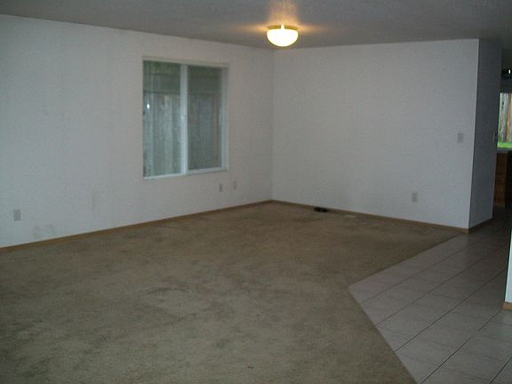 2nd image of 4821 27th Ln SE