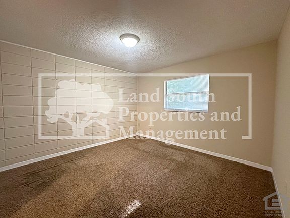 4th image of 817 W Carole St APT 12