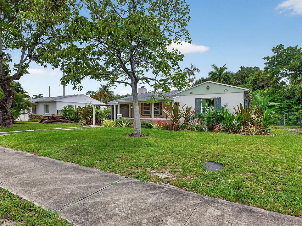 1st image of 841 SW 18th Court