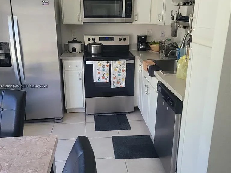 441 NE 5th St — Photo 14
