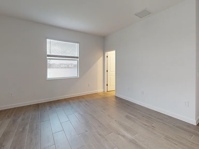 7913 Lakes Edge Ln — Photo 7
