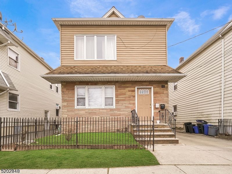 1st image of 106 Van Winkle Ave