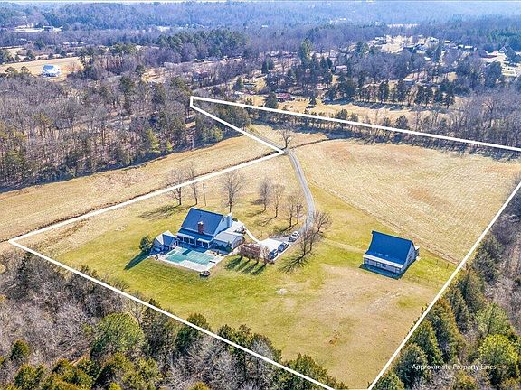 4th image of 190 Vaughn Dr