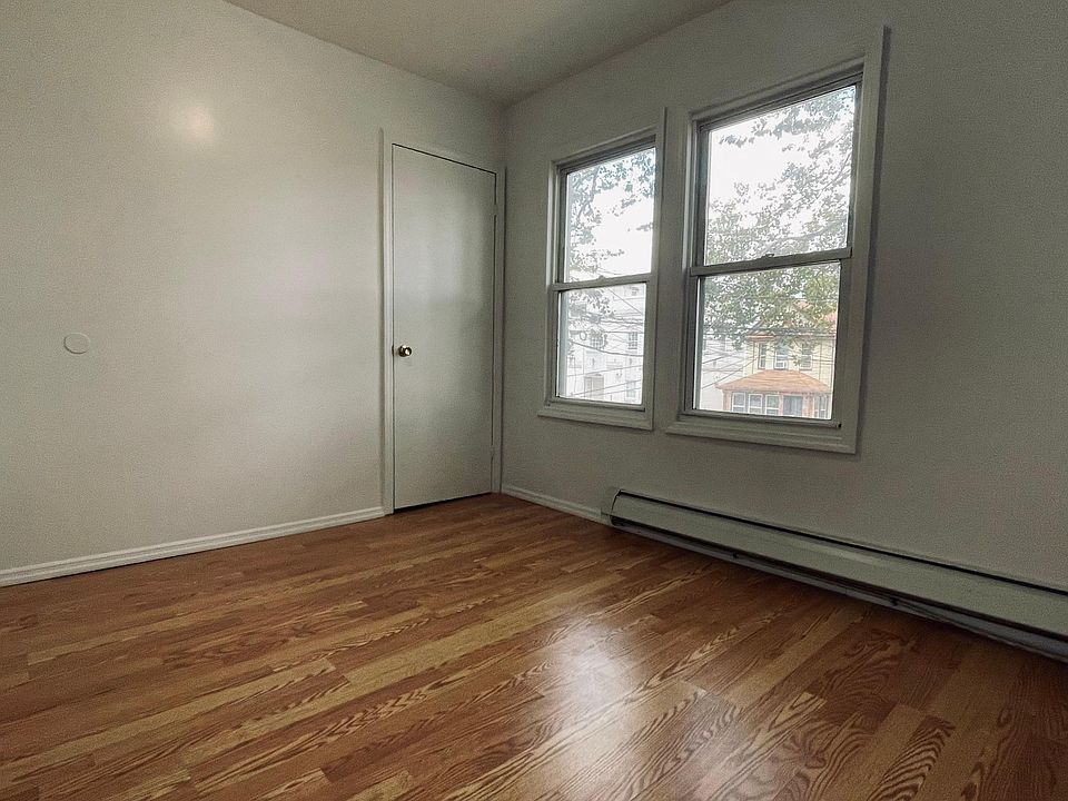 1st image of 11736 133rd St Floor 2