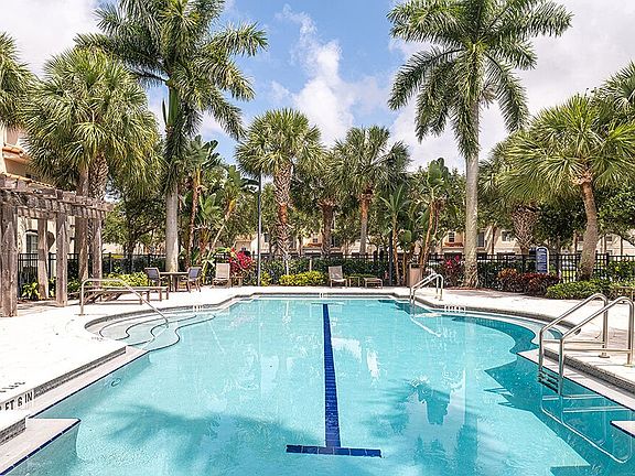 3rd image of 4400 Portofino Way #10104