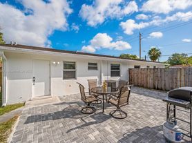100 NW 45th St, Miami, FL