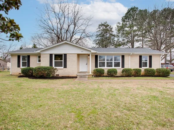 223 Hampton Rd, Columbia, TN 38401