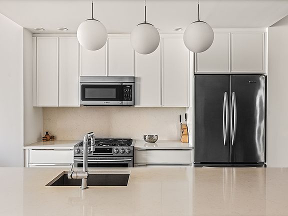 3rd image of 23 W 116th St APT 7A
