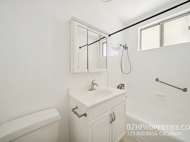 2038 S Holt Ave #16C — Photo 15