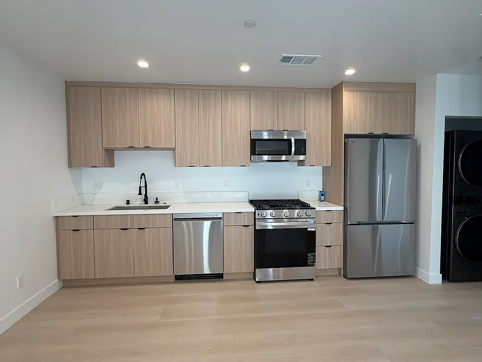 11481 W Erwin St