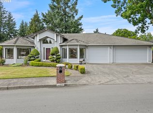 16617 NE San Rafael Dr, Portland, OR 97230