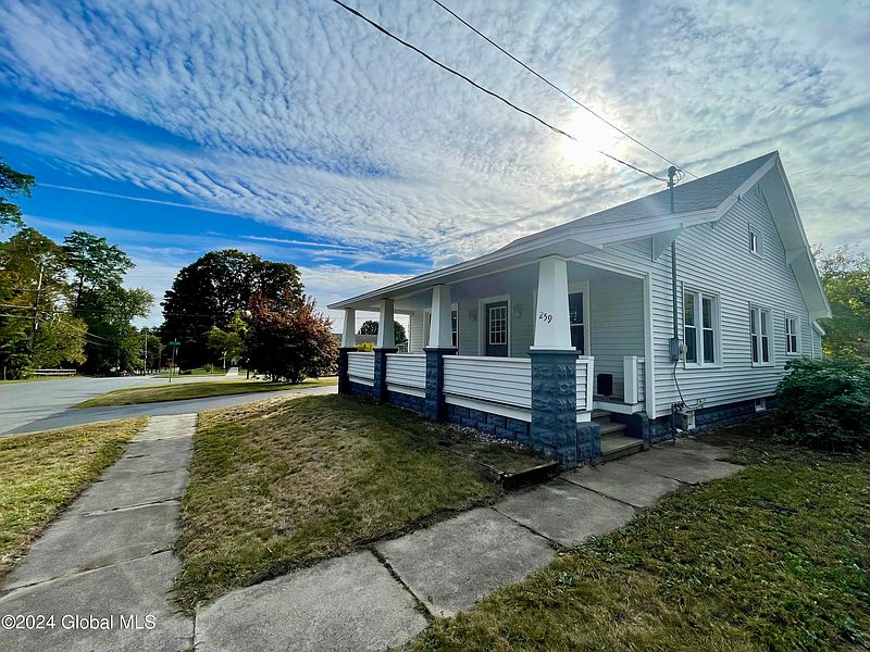 4th image of 259 South Street