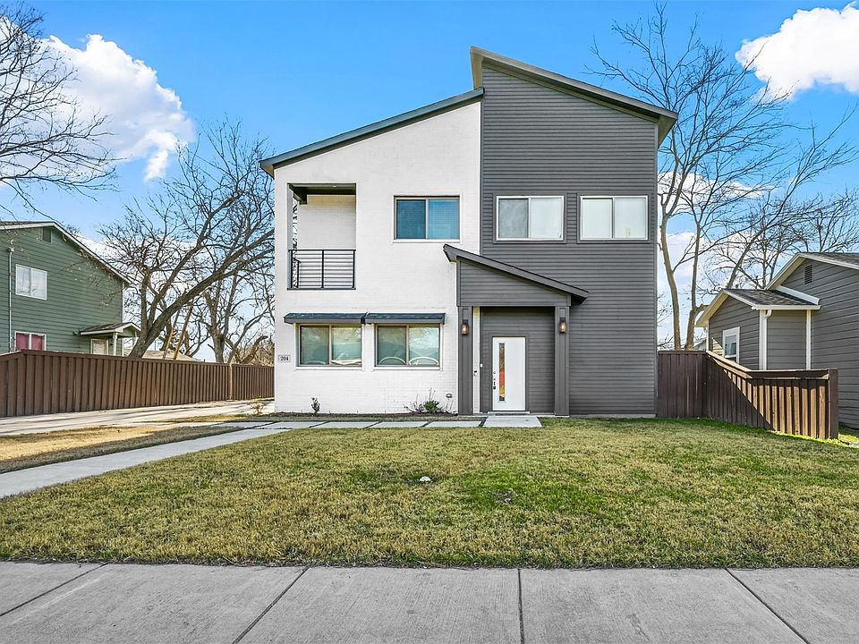1st image of 204 N Getzendaner St