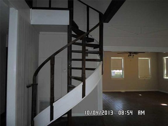 5th image of 27166 Cloverland Rd
