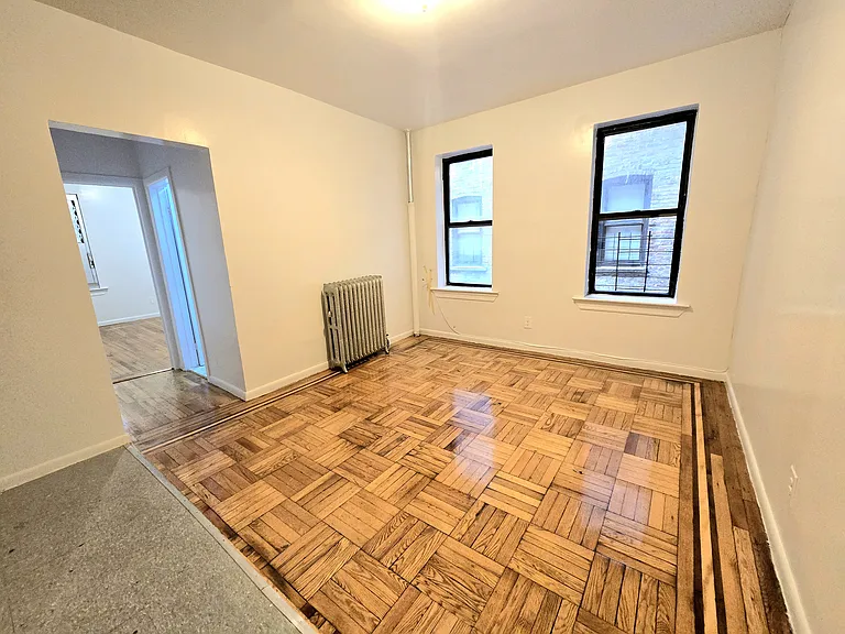 1115 Jerome Ave #4K — Photo 1