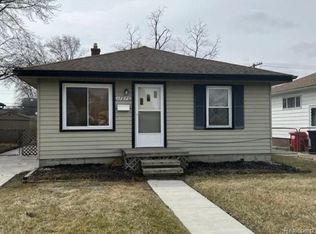 17270 Martin Rd, Roseville, MI 48066