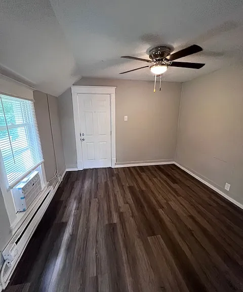 208 S 2nd St #3 — Photo 5