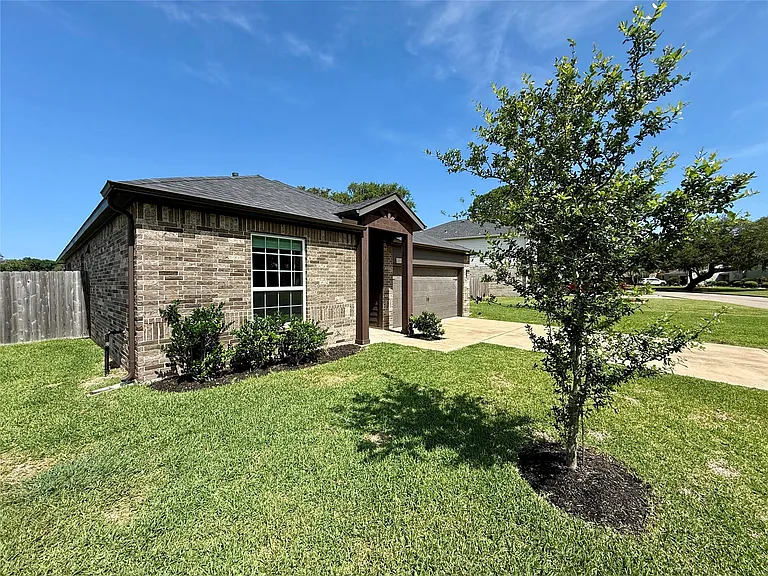 307 Twin Lakes Blvd W — Photo 49