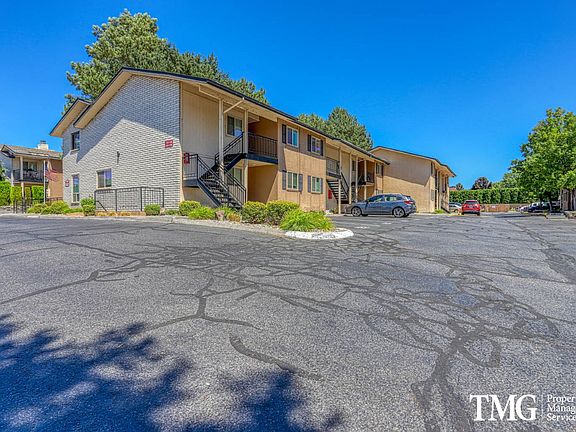 2nd image of 2500 George Washington Way #239