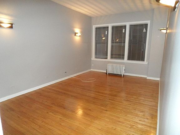 5th image of 1523 W Farwell Ave APT 2A