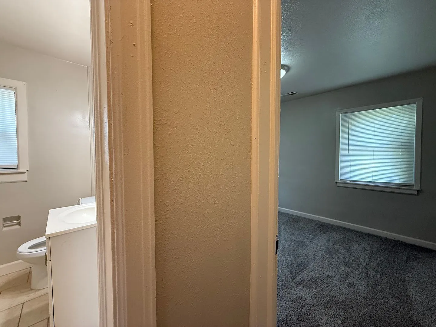 2 Bedroom at Kellogg and Oliver — Photo 3