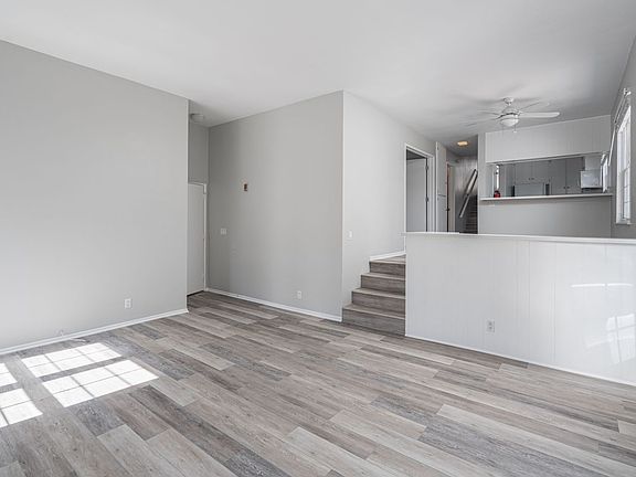 3rd image of 314 E Bay Ave