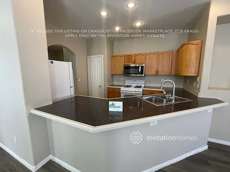 948 Country Skies Ave — Photo 5