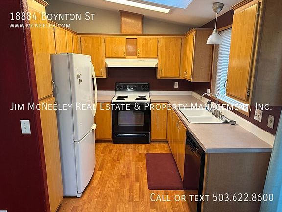 3rd image of 18884 Boynton St