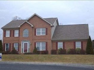 1206 Montrose Cir, Mechanicsburg, PA 17050