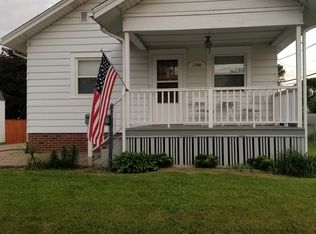 1709 8th Ave SW, Cedar Rapids, IA 52404