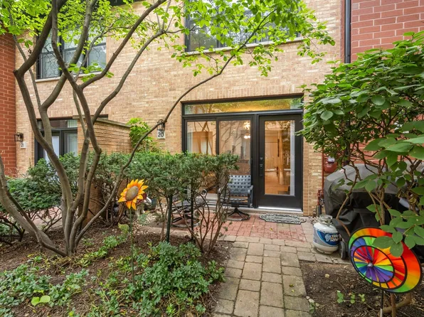 1801 W Diversey Pkwy Unit 20, Chicago, IL 60614