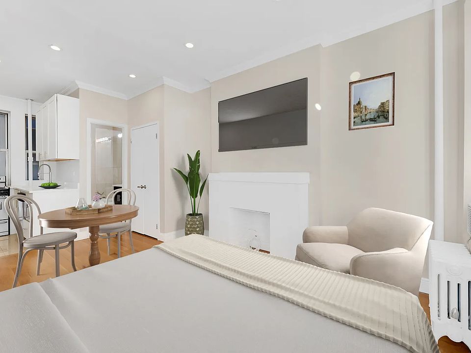 1st image of 220 Sullivan St APT 4F